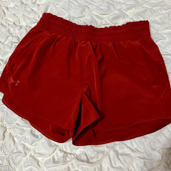 Under Armour Pants - Under armour red maroon shorts size large